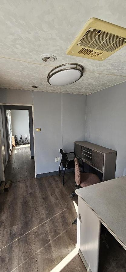 31' Forest Office Trailer thumbnail 4