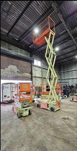 2013 JLG Scissor Lift 1932Rs thumbnail 2