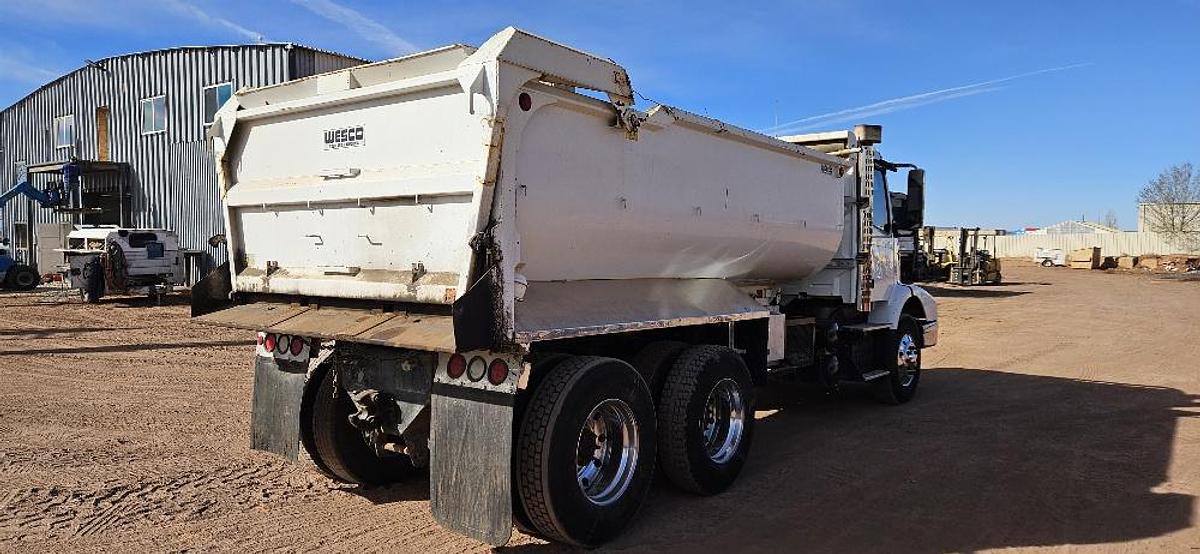 2008 Volvo Dump Truck thumbnail 5