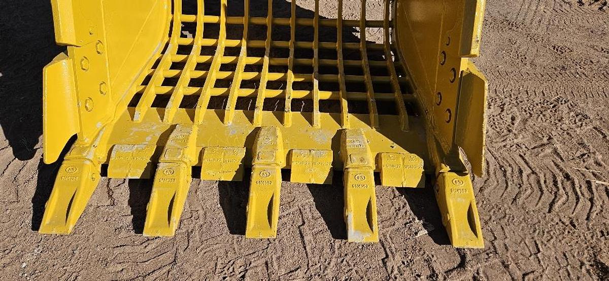 54" Excavator Skeleton Bucket thumbnail 10