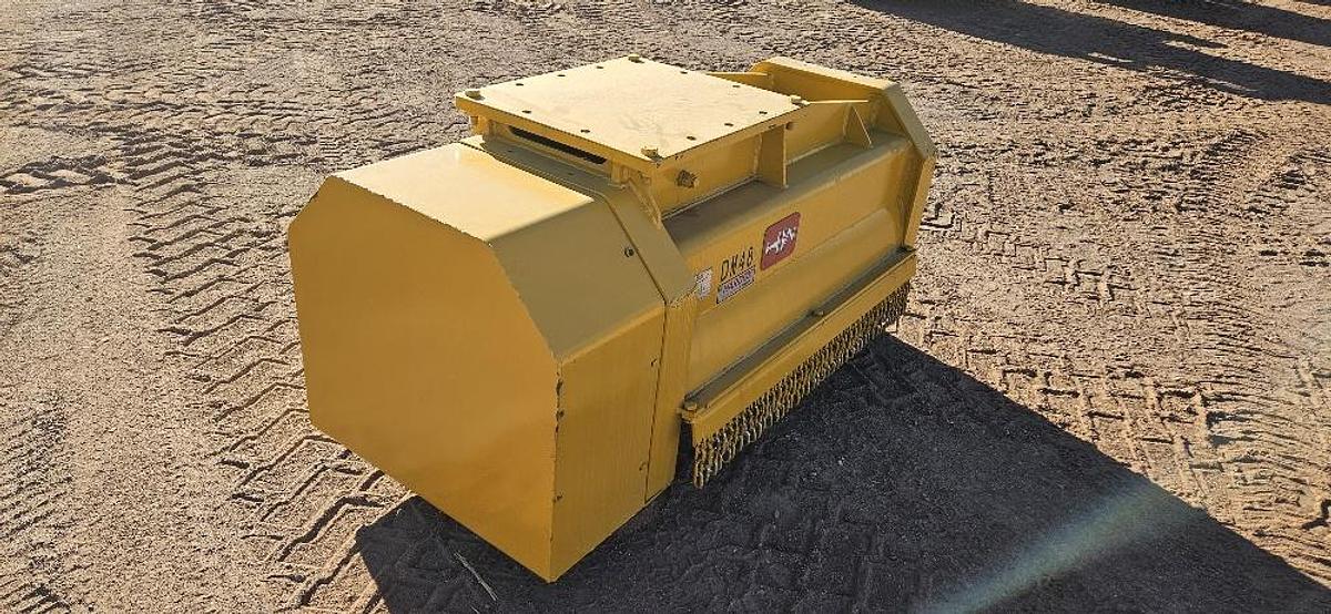 Tree Grinder Mulcher thumbnail 3