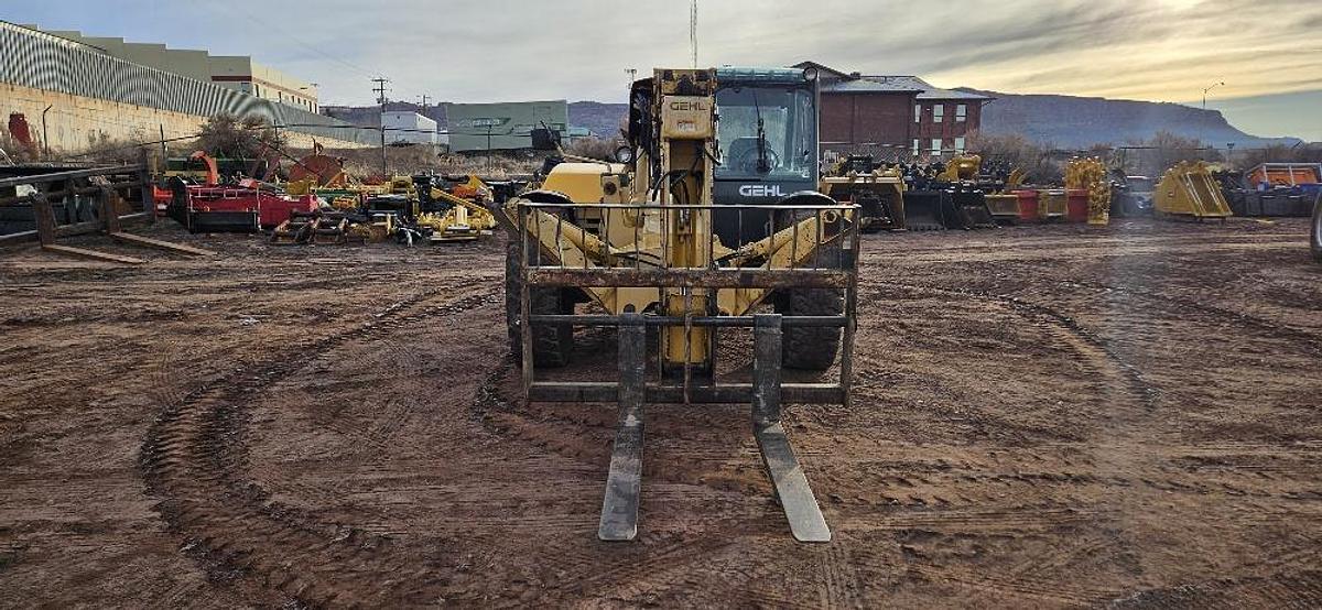 2008 Gehl Telehandler thumbnail 3