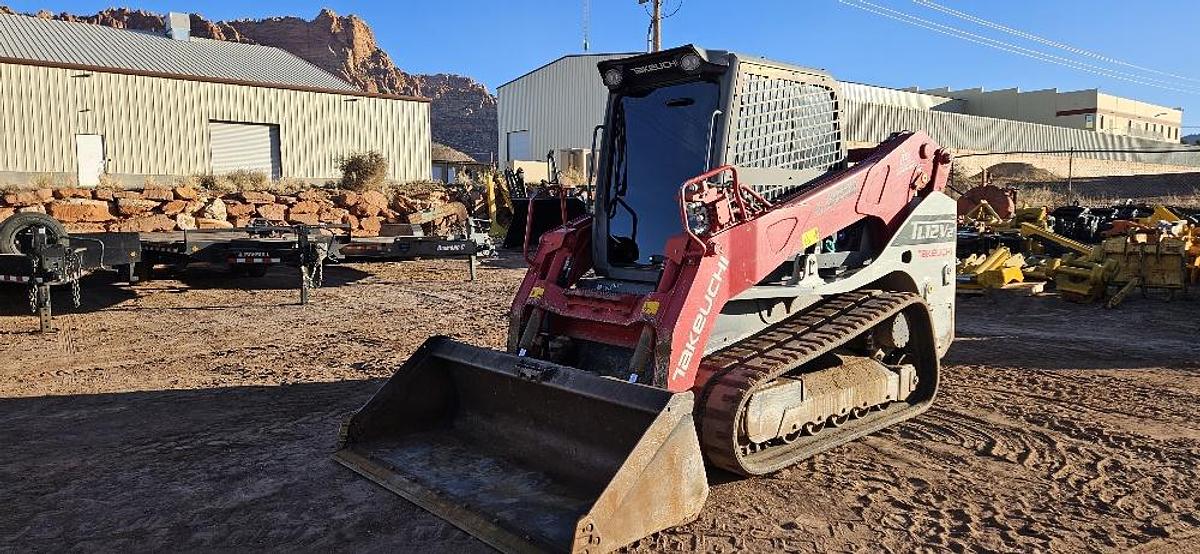 2021 Takeuchi Skid Steer thumbnail 2