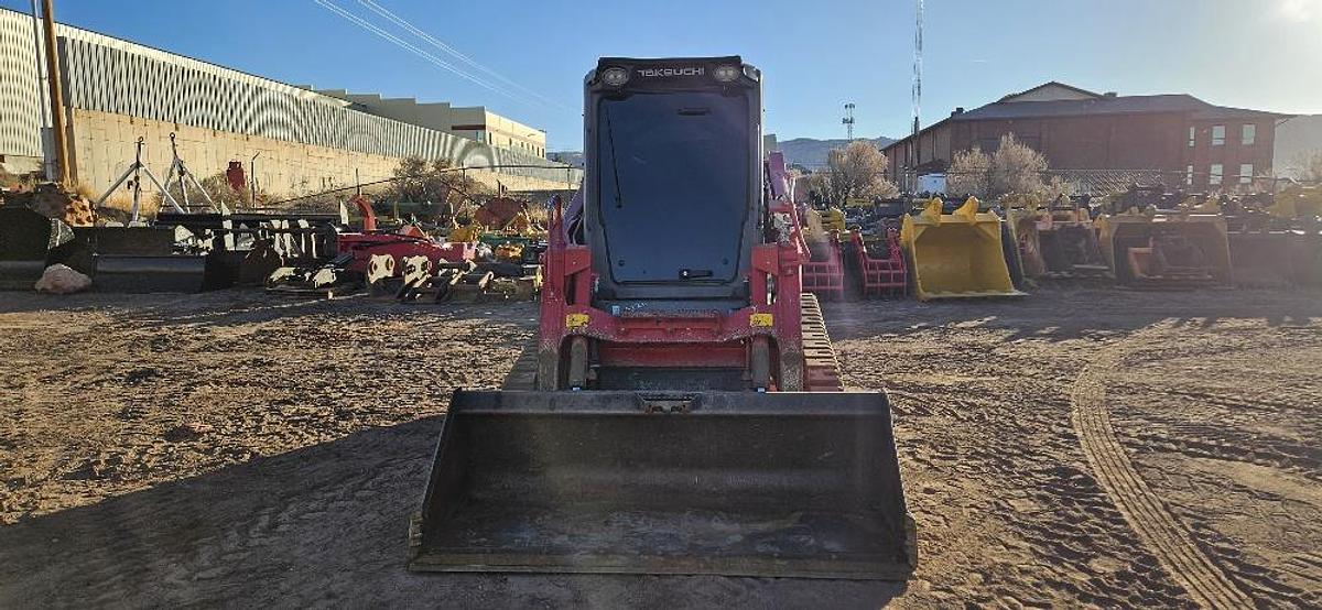 2021 Takeuchi Skid Steer thumbnail 3