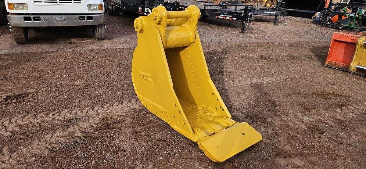 27" Excavator Bucket thumbnail 2