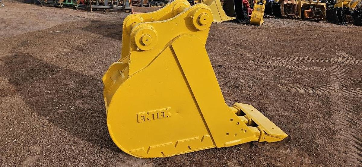 27" Excavator Bucket thumbnail 3