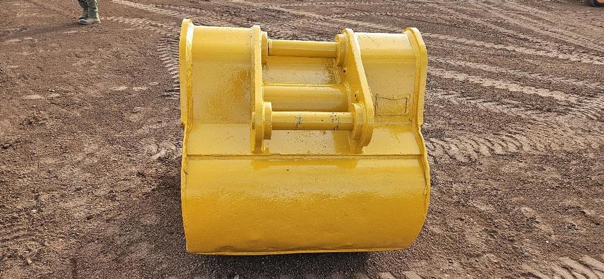 48" Excvator Bucket thumbnail 4