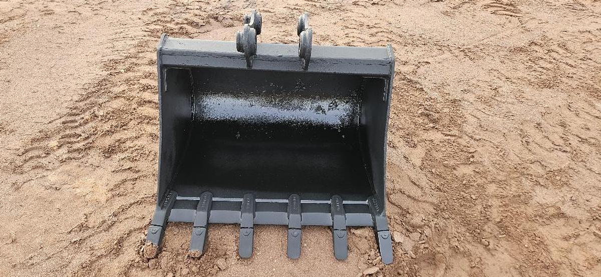 36" Mini Excavator Bucket thumbnail 2