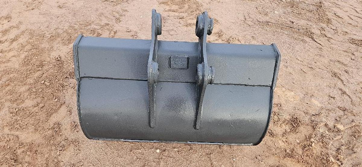 36" Mini Excavator Bucket thumbnail 6