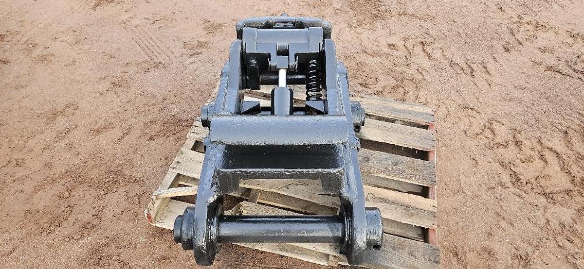 JB Hendrix Excavator Quick Coupler thumbnail 2