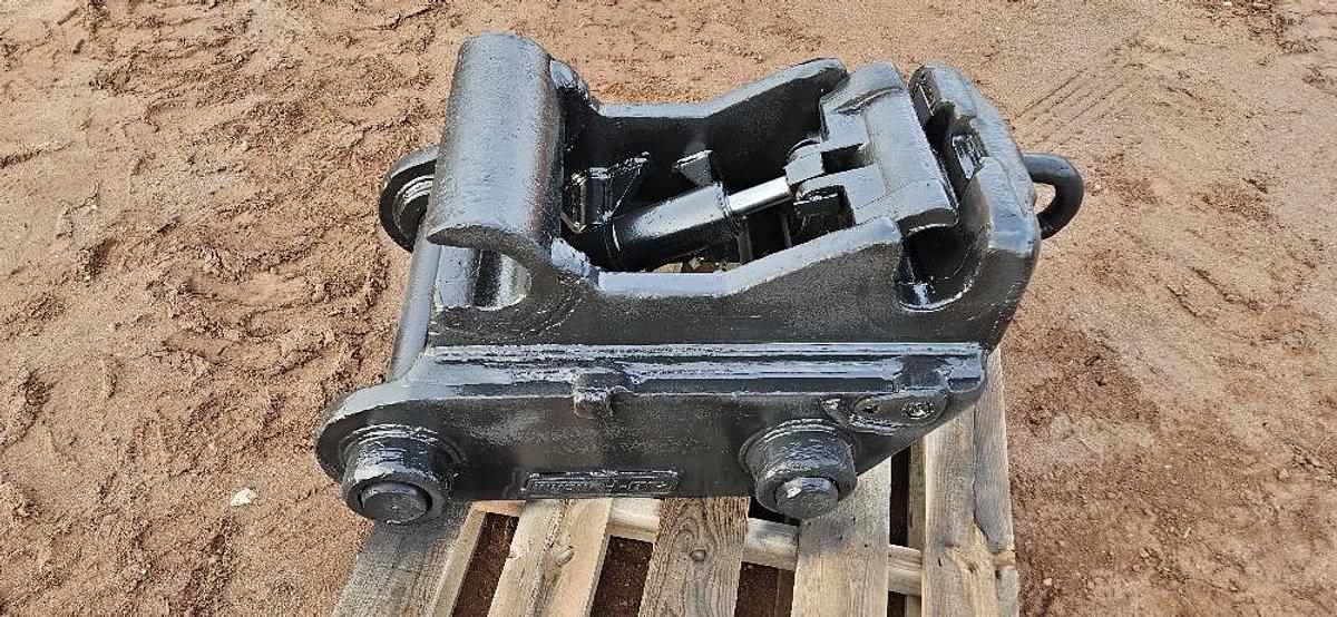 JB Hendrix Excavator Quick Coupler thumbnail 4