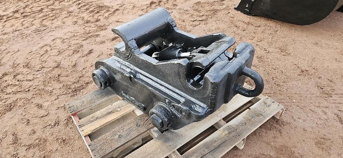 JB Hendrix Excavator Quick Coupler thumbnail 5