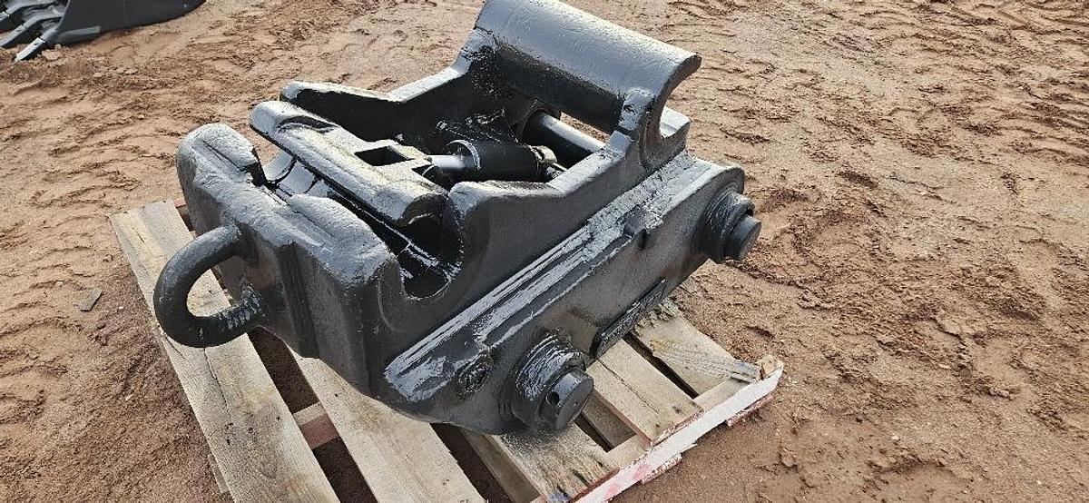 JB Hendrix Excavator Quick Coupler thumbnail 7