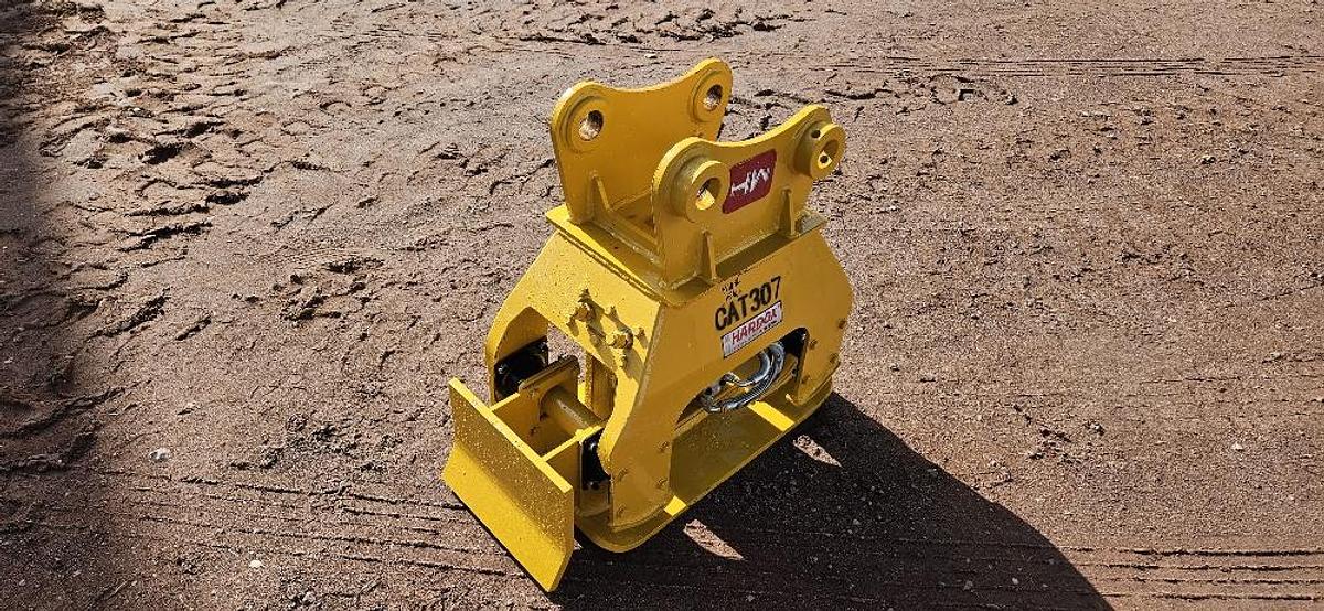 16" Wide Excavator Hydraulic Hoe Pack thumbnail 3