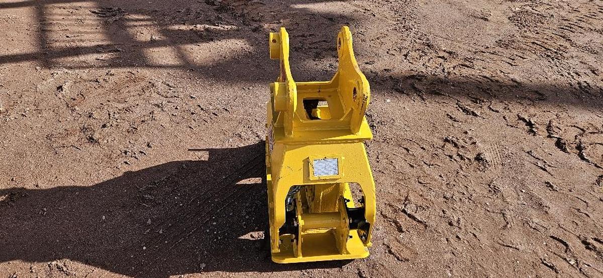 16" Wide Excavator Hydraulic Hoe Pack thumbnail 6
