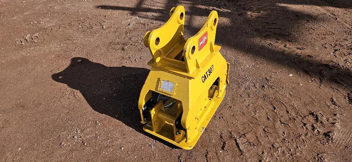 16" Wide Excavator Hydraulic Hoe Pack thumbnail 7