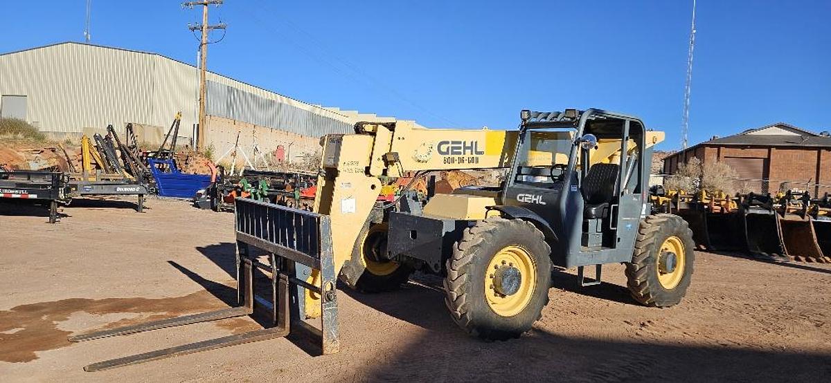2015 Gehl Telehandler thumbnail 2