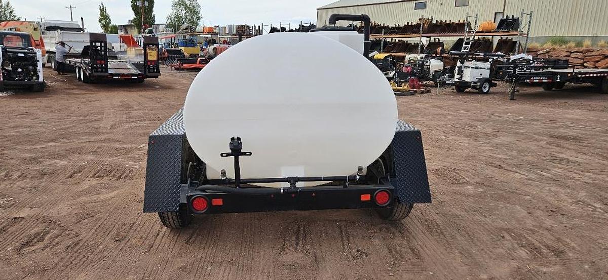 2021 800 Gallon Water Trailer thumbnail 5