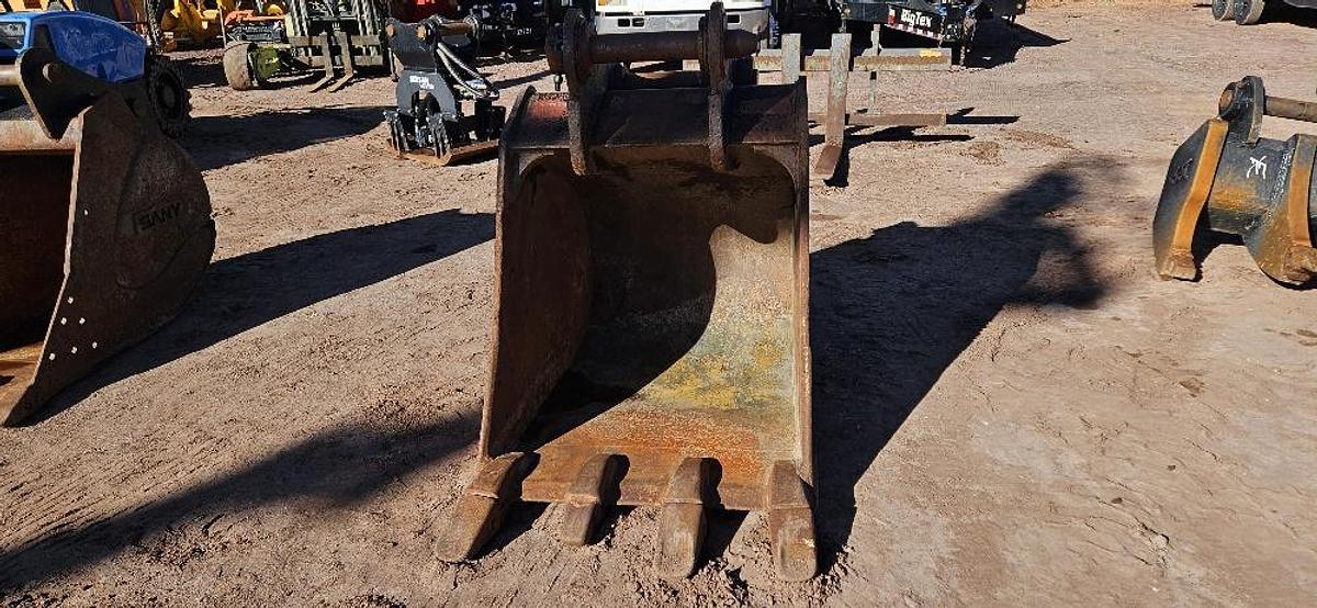 42" Excavator Bucket thumbnail 5