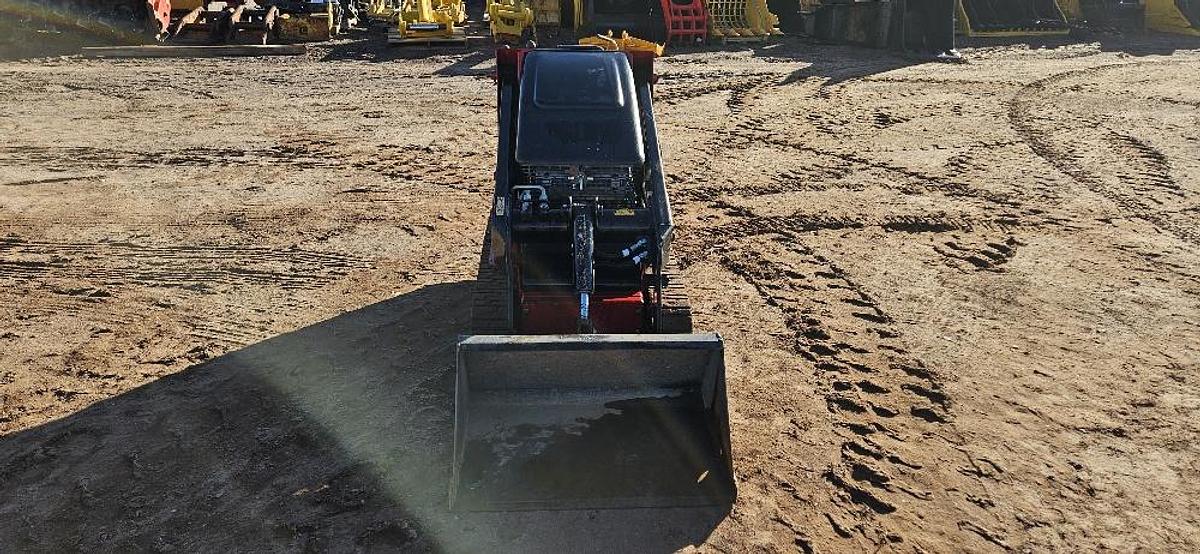 Dingo Mini Skid Steer thumbnail 3