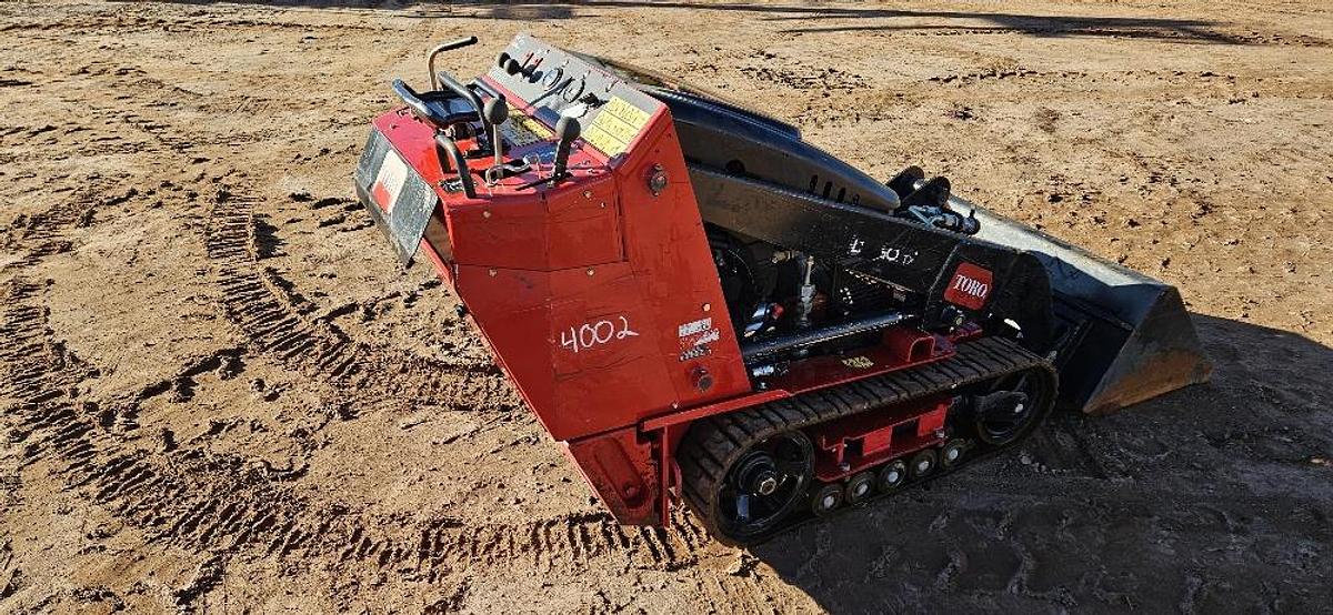 Dingo Mini Skid Steer thumbnail 6