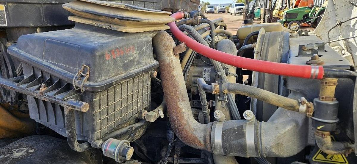 2013 International 4300 Water Truck thumbnail 11