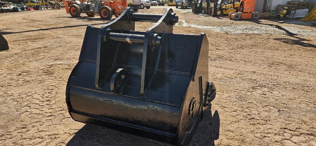 64" Excavator Bucket thumbnail 5