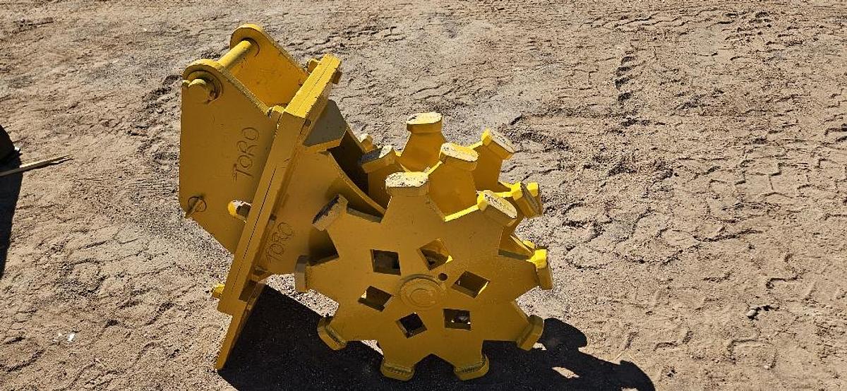 18" Backhoe Compaction Wheel thumbnail 3