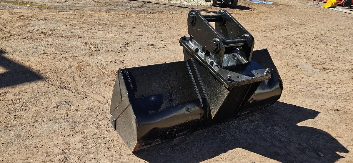 82" Excavator Grading Bucket thumbnail 4