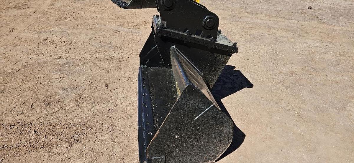 82" Excavator Grading Bucket thumbnail 5