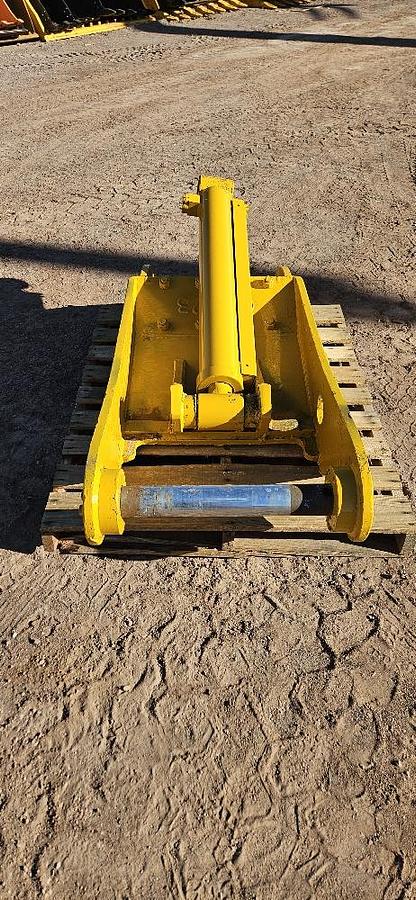 Excavator Thumb thumbnail 2
