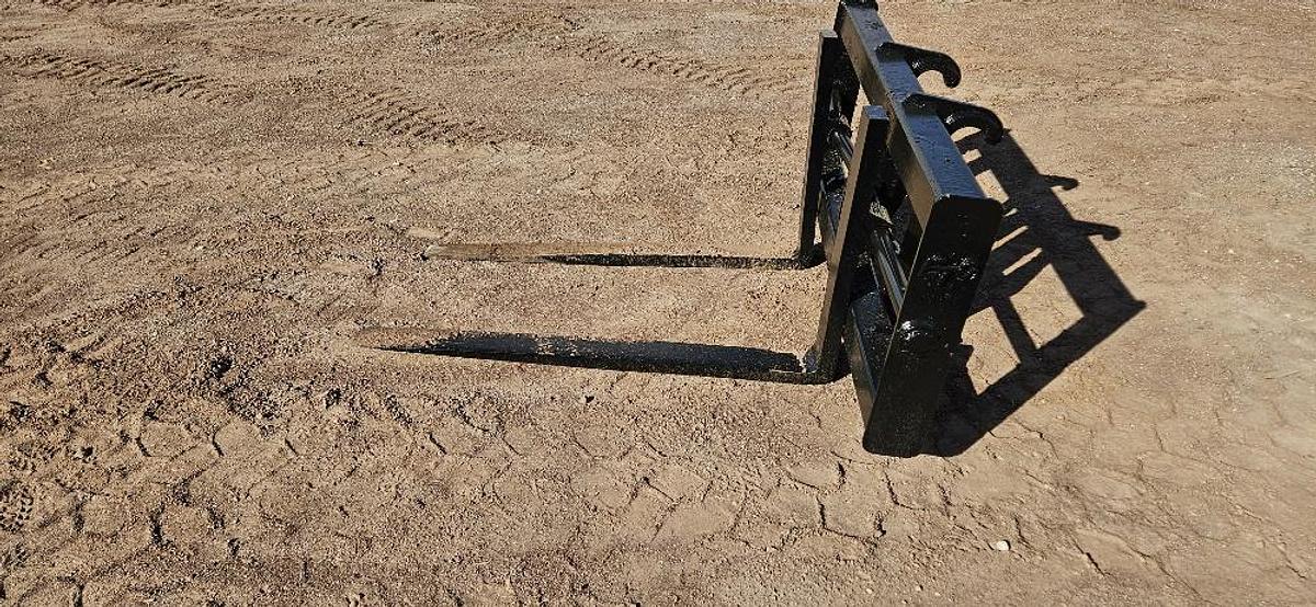 Loader Forks thumbnail 3
