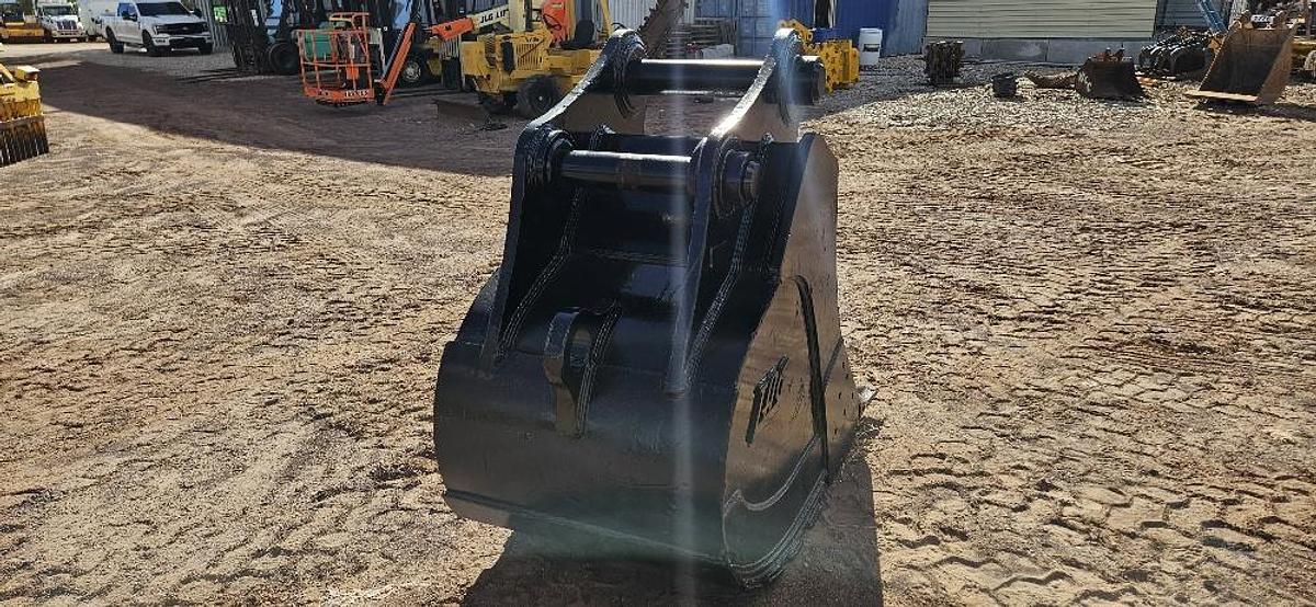 40" Excavator Bucket thumbnail 4