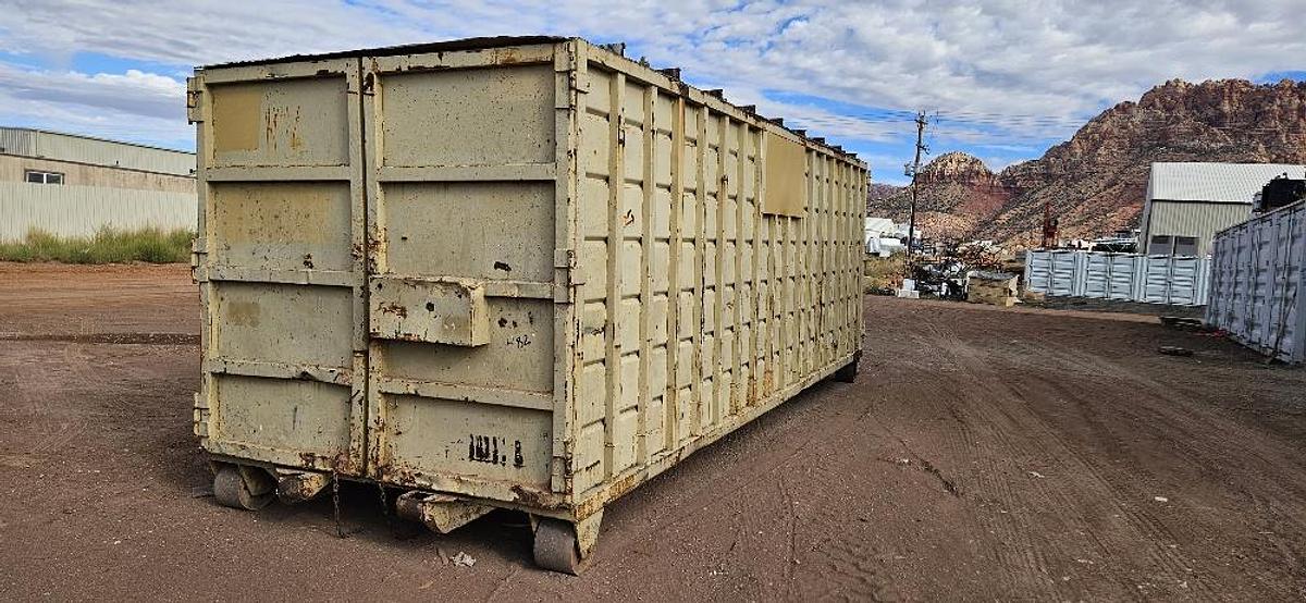 22' Roll Off Enclosed Container thumbnail 6