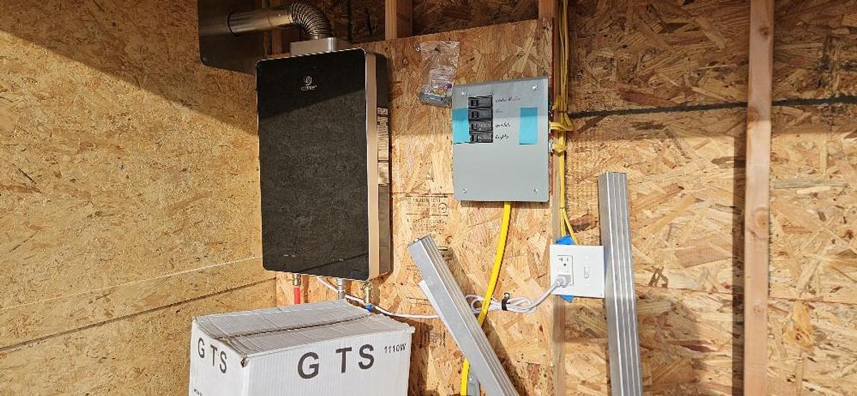 Bathroom Trailer thumbnail 11