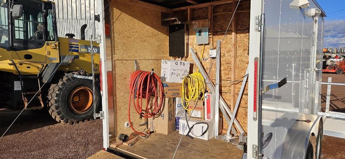 Bathroom Trailer thumbnail 9