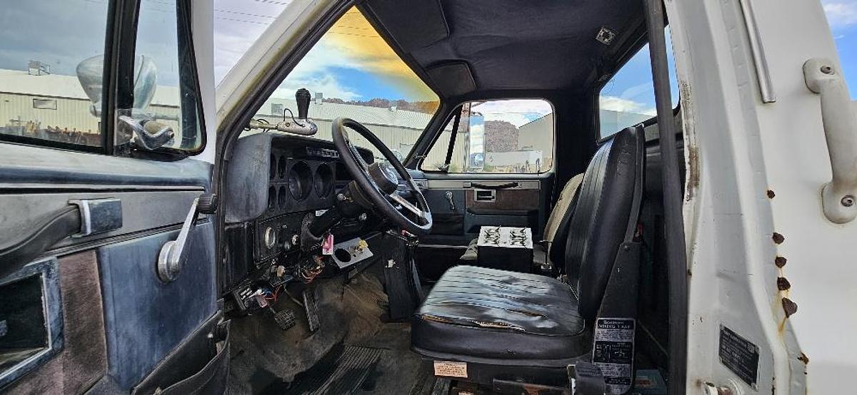 1985 Kodiak 3,000 Gallon Water Truck thumbnail 16