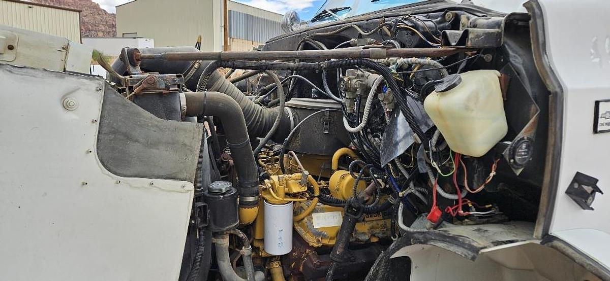 1985 Kodiak 3,000 Gallon Water Truck thumbnail 10