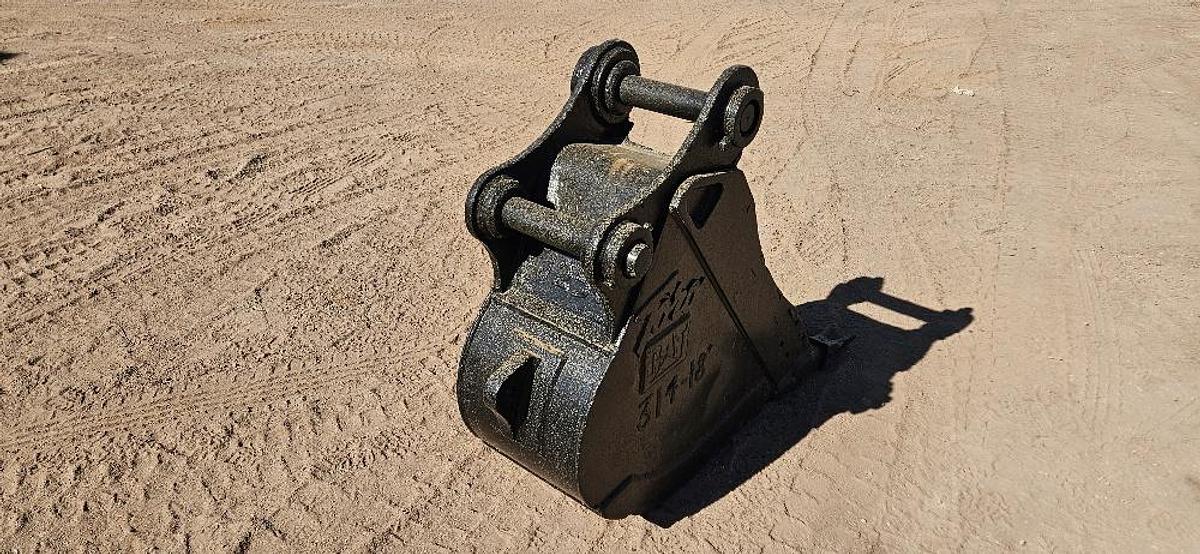 18" Excavator Bucket thumbnail 3