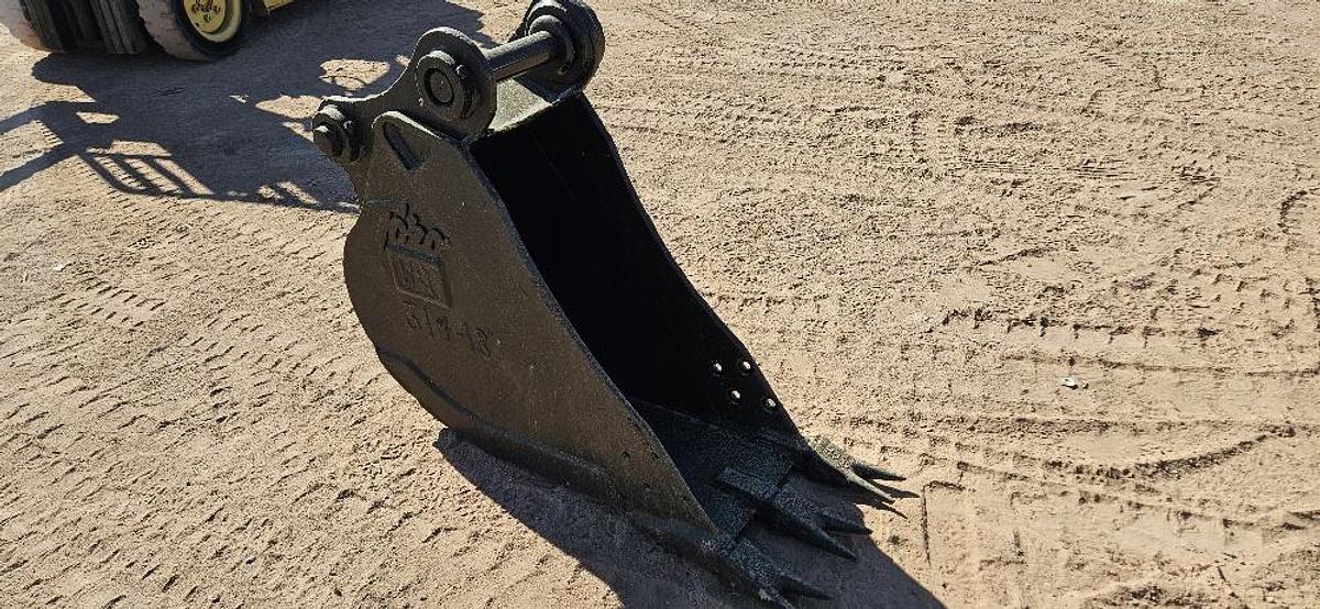 18" Excavator Bucket thumbnail 5