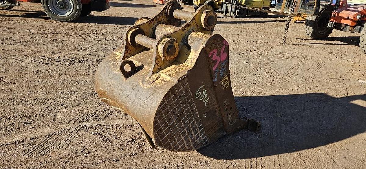 36" Excavator Bucket thumbnail 5