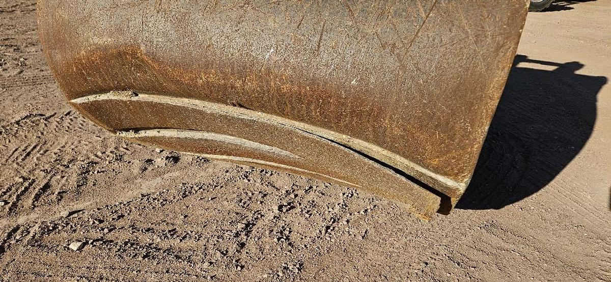 36" Excavator Bucket thumbnail 7