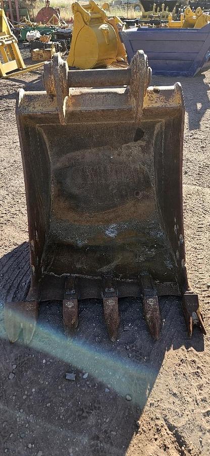 36" Excavator Bucket thumbnail 9