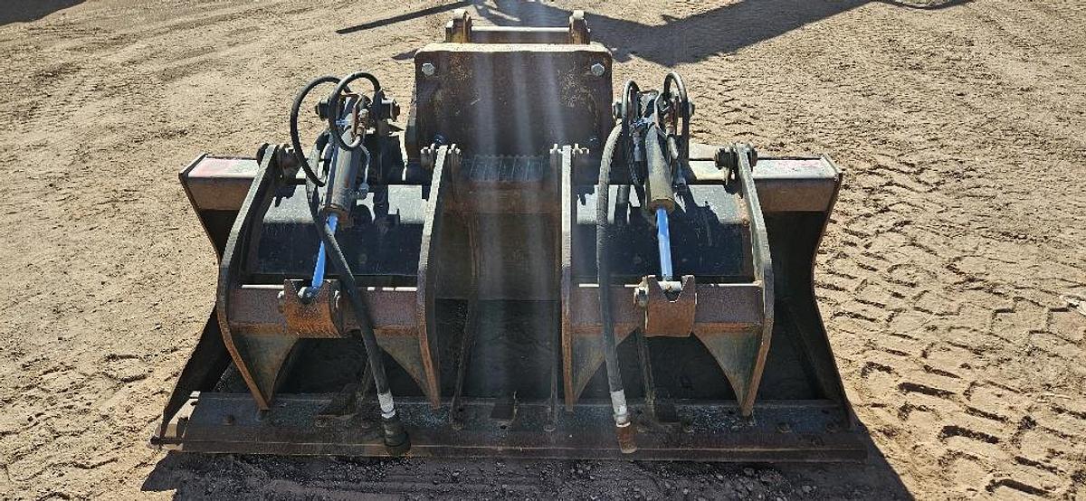 75" Excavator Grapple Bucket thumbnail 2
