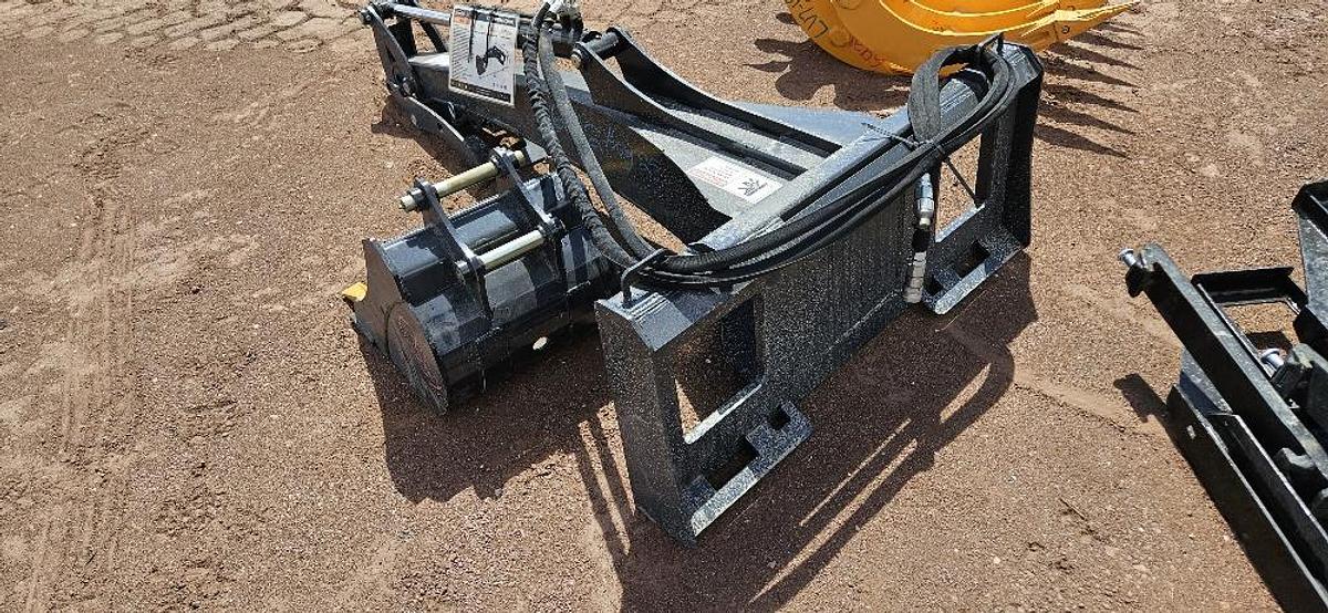 Skid Steer Excavator Arm thumbnail 2