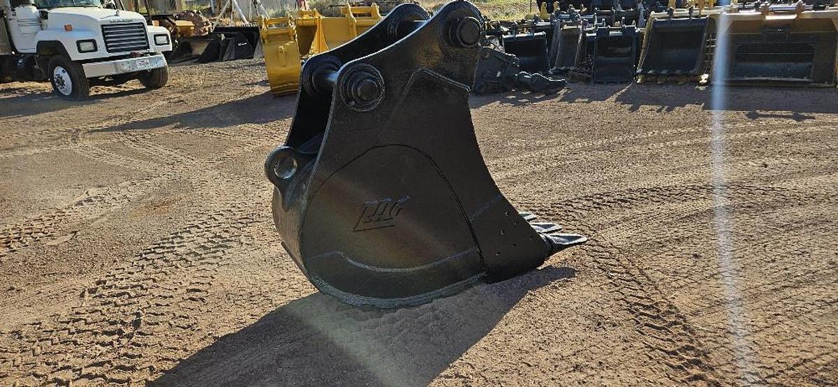 24" Excavator Bucket thumbnail 7