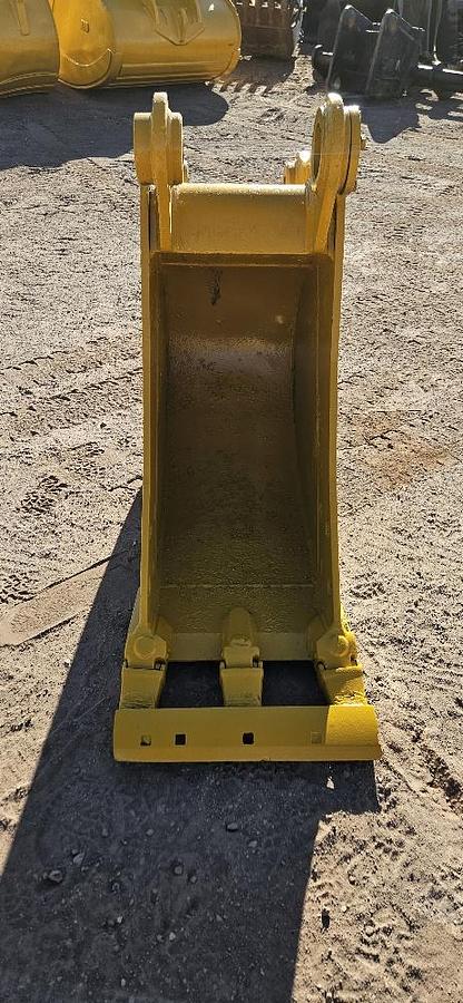 2' Excavator Bucket thumbnail 2