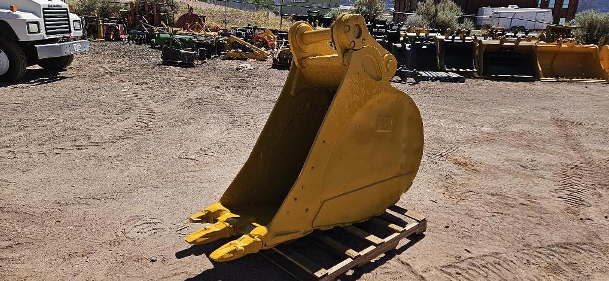 30" Cat 345 Excavator Bucket thumbnail 9