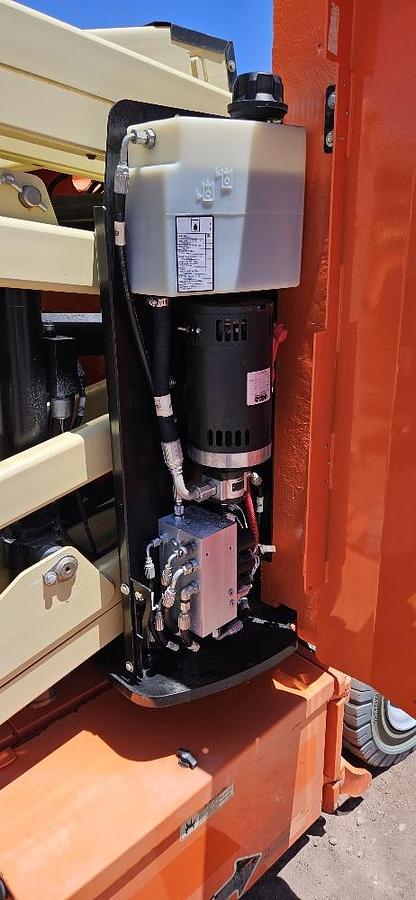2017 JLG Electric Boom Lift thumbnail 16