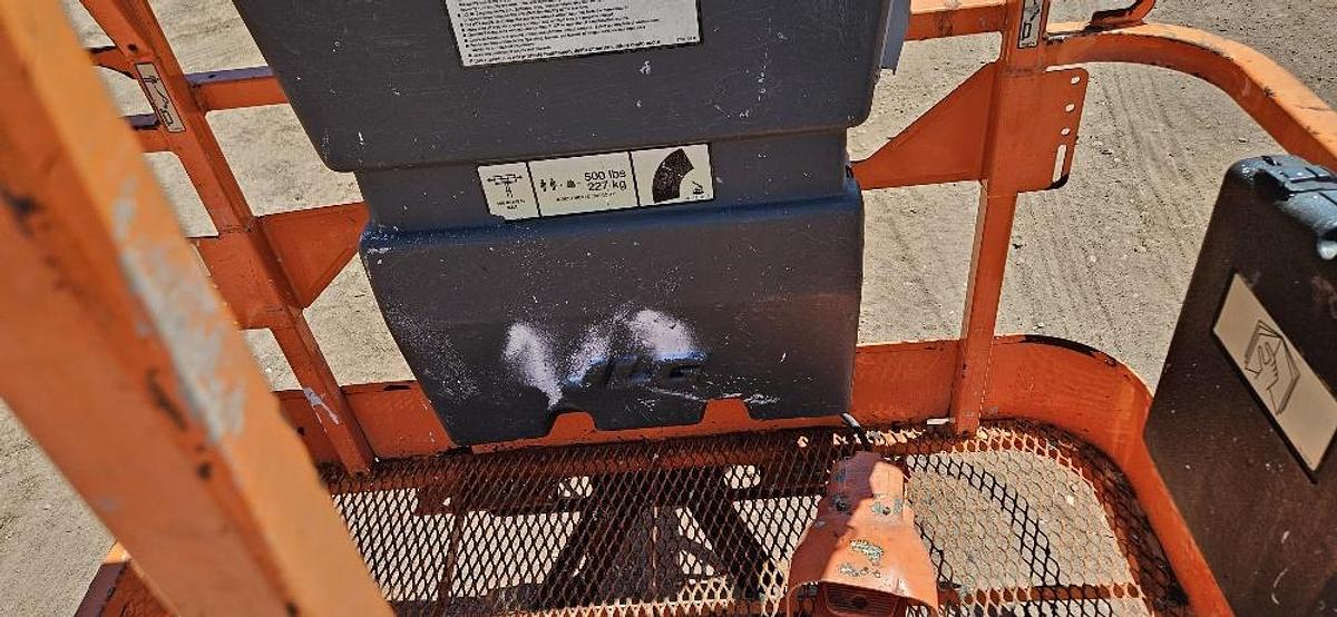 2017 JLG Electric Boom Lift thumbnail 10
